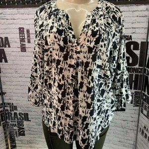 Gap S Black/Ivory Print Split Neck Top
